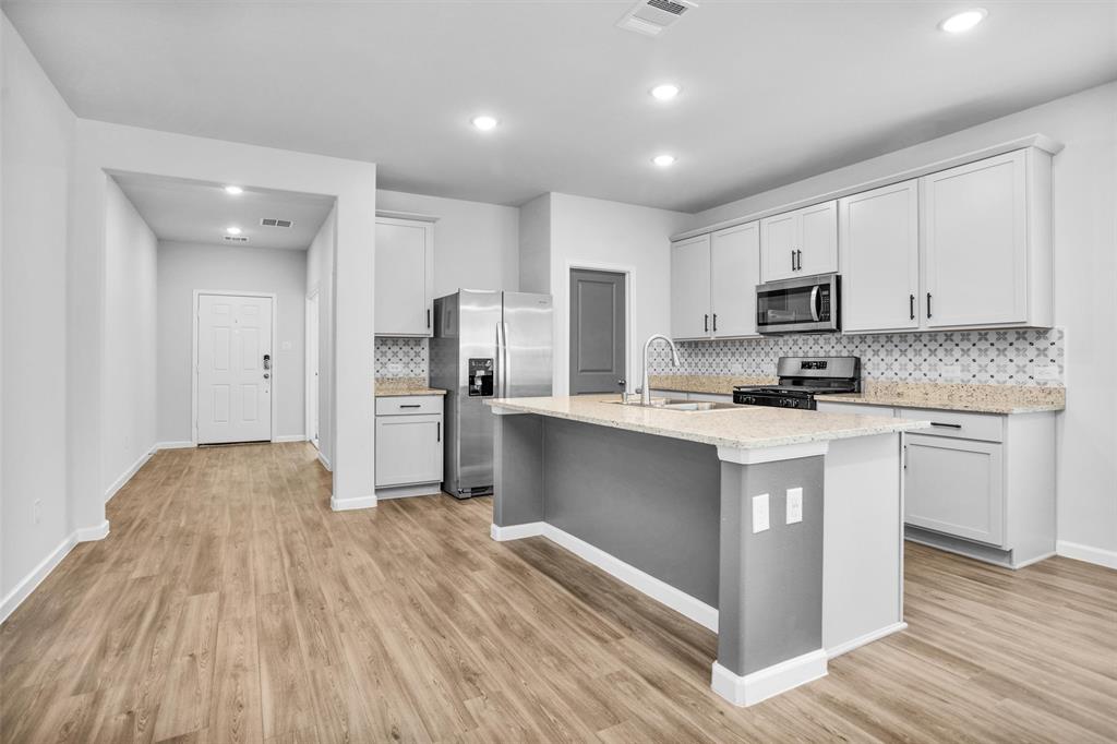 25720 Sweetpea Court, Montgomery, Texas image 15