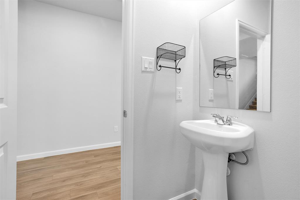 25720 Sweetpea Court, Montgomery, Texas image 11