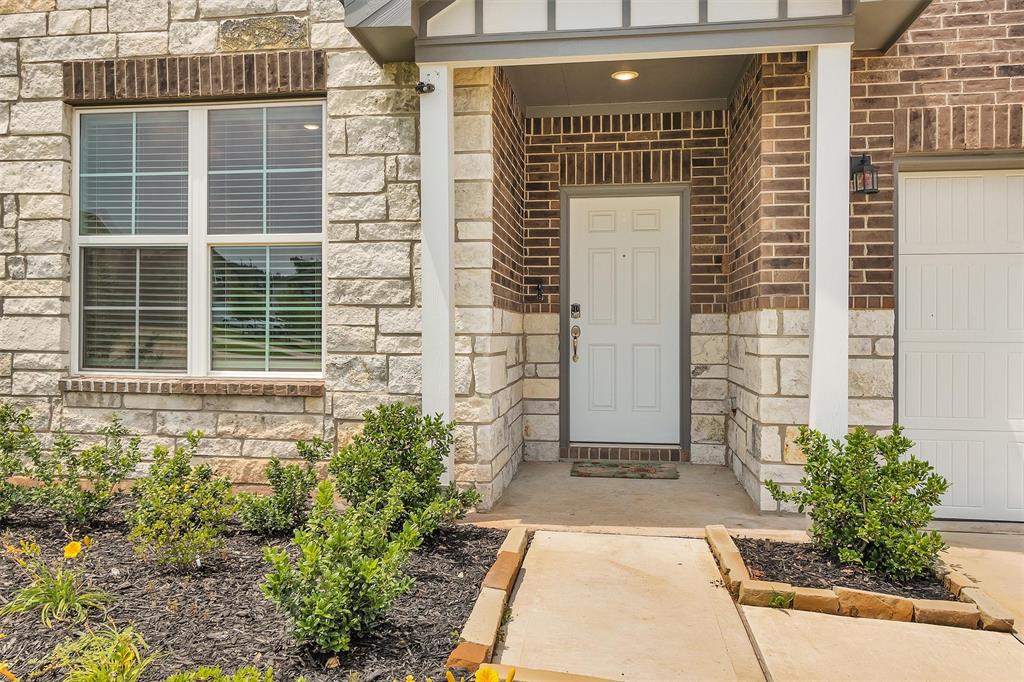 25720 Sweetpea Court, Montgomery, Texas image 4