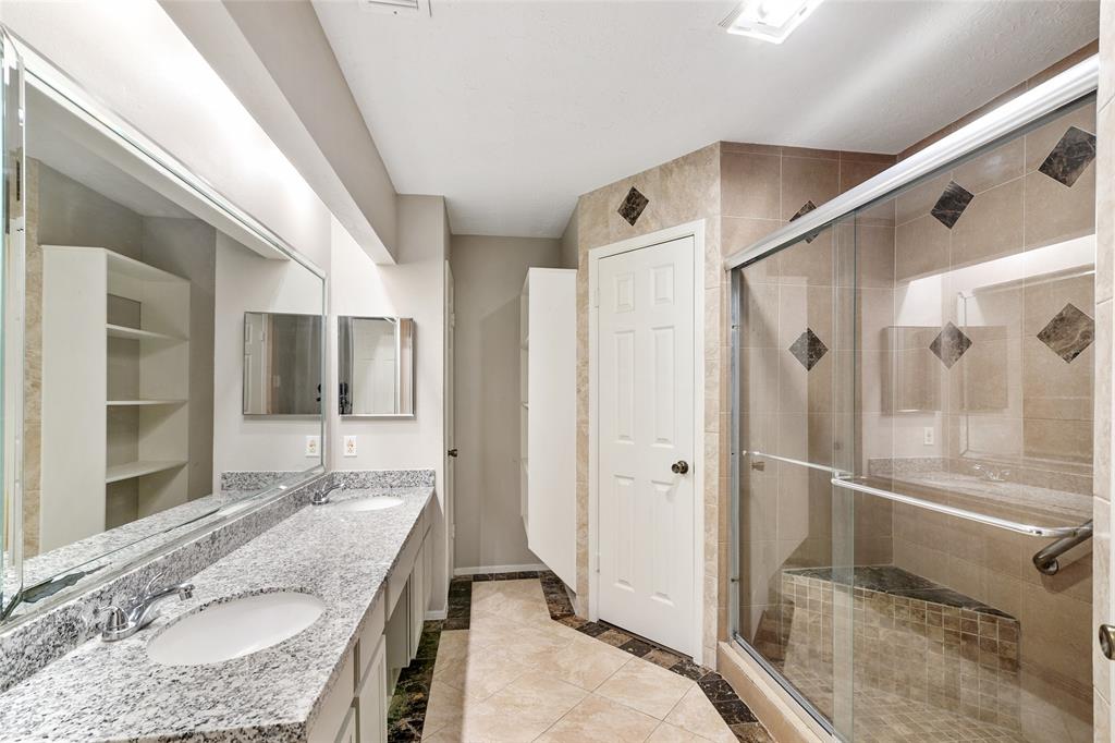 6602 Lynngate Drive, Spring, Texas image 22