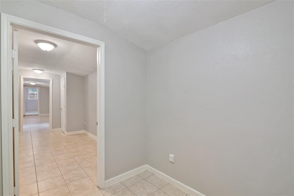 6602 Lynngate Drive, Spring, Texas image 34
