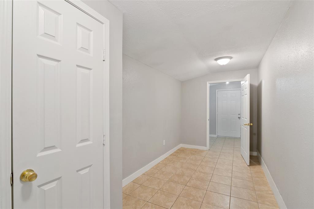 6602 Lynngate Drive, Spring, Texas image 33