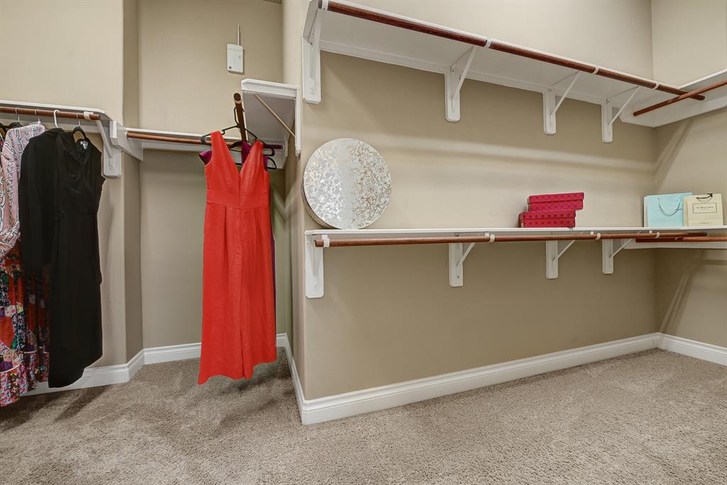 4003 N Creekmont Drive, Fresno, Texas image 21
