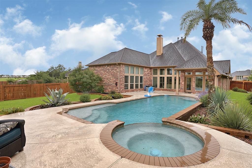 4003 N Creekmont Drive, Fresno, Texas image 3