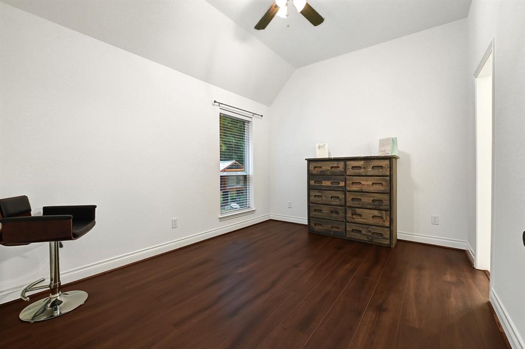 4003 N Creekmont Drive, Fresno, Texas image 22