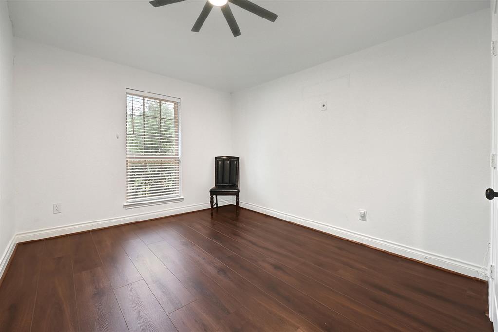 4003 N Creekmont Drive, Fresno, Texas image 28