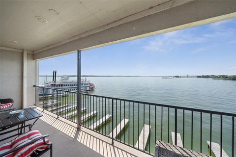 Condo For Sale - 7039 Kingston Cove Lane #306<br/> Willis, TX 77318
