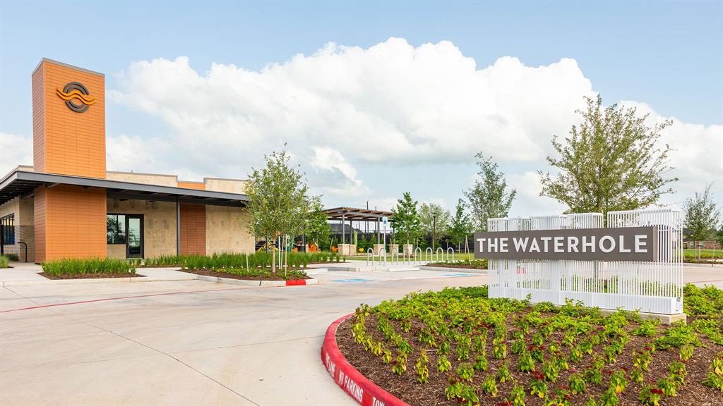 4527 Valeria Cottage Drive