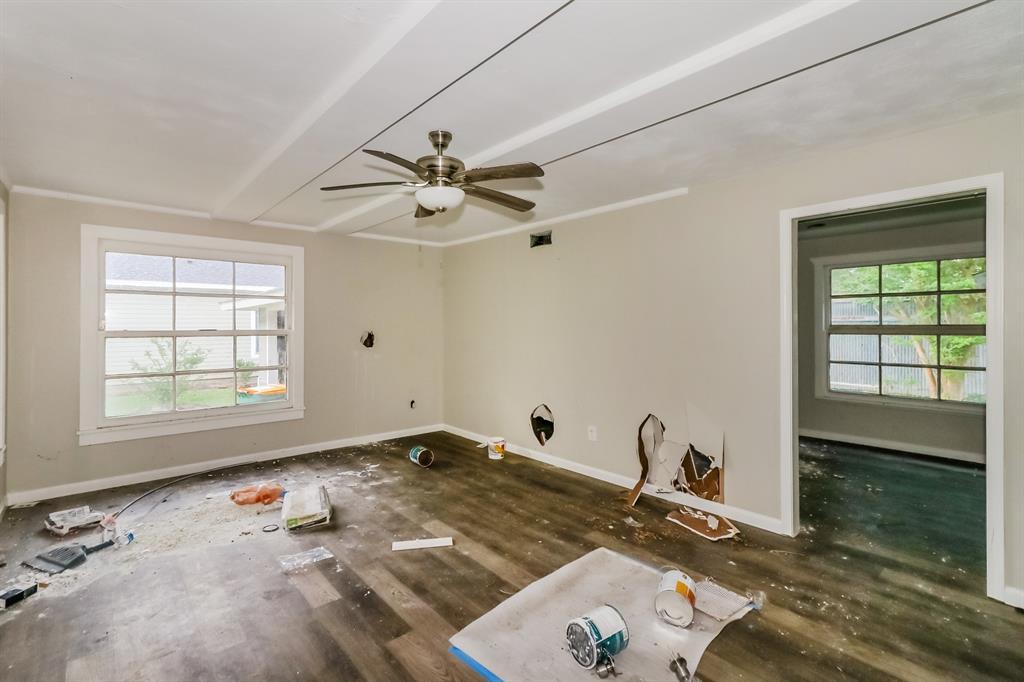 1005 Veronica Street