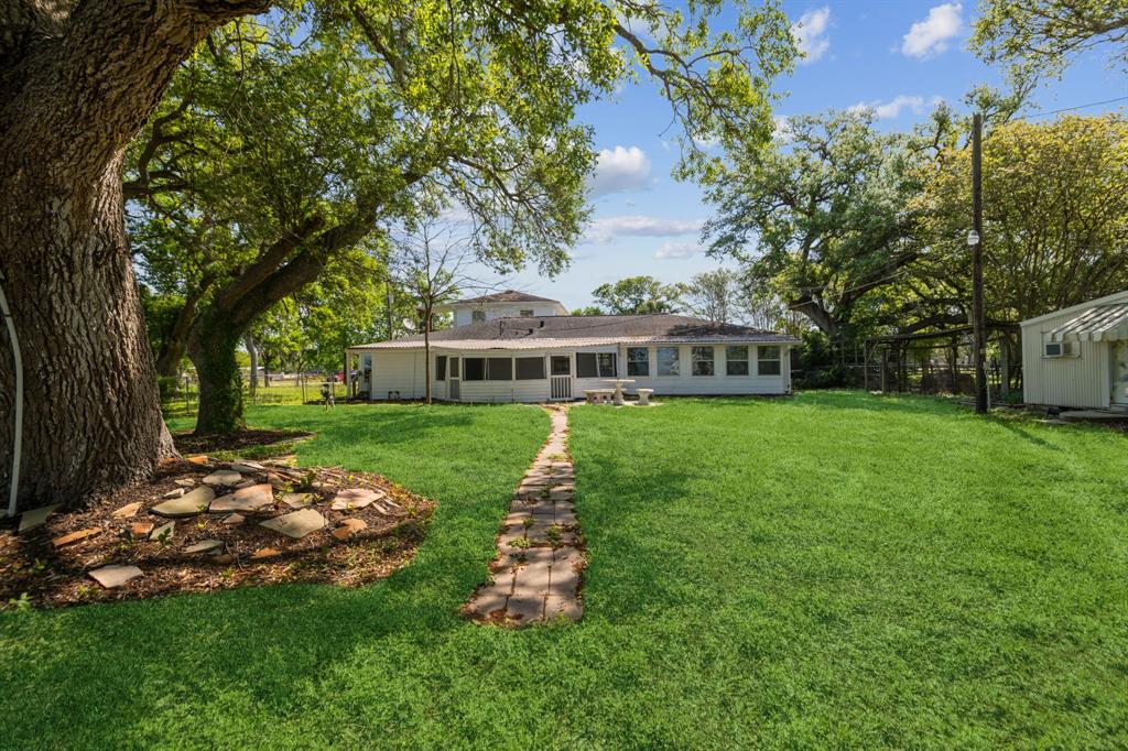 1324 County Road 297, Sargent, Texas image 21