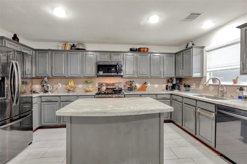 21331 Bella Luna Court, Spring, Texas image 10