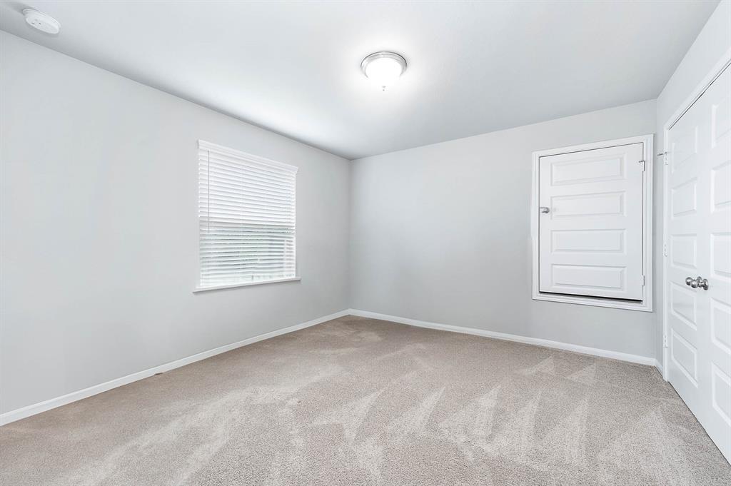 1730 Yaupon Trail Court, Alvin, Texas image 28