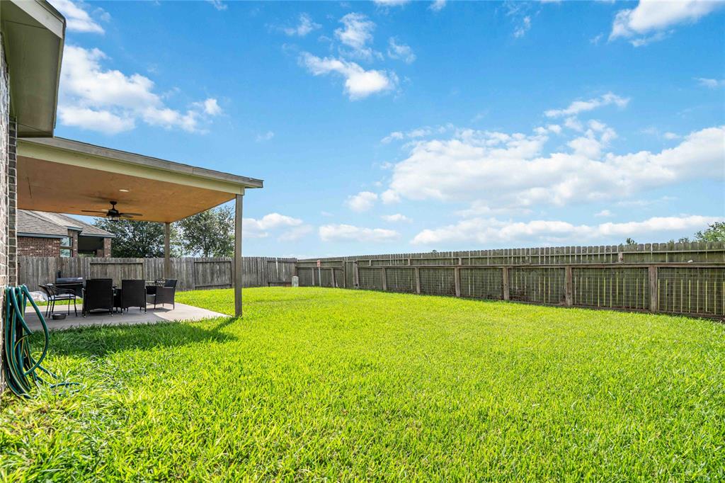 9603 Emerald Lakes Drive, Rosharon, Texas image 22