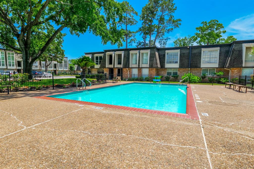 12633 Memorial Drive #14, Houston, Texas image 32