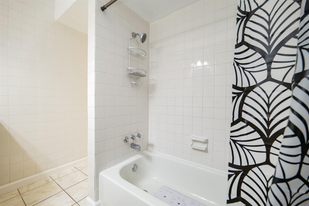 12633 Memorial Drive #14, Houston, Texas image 24