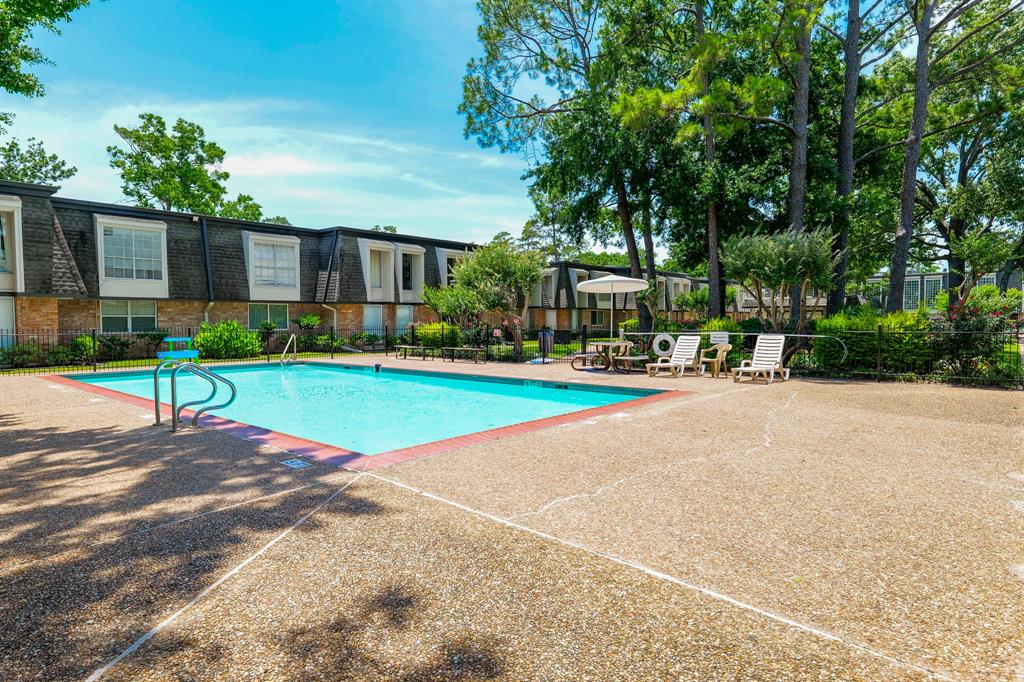 12633 Memorial Drive #14, Houston, Texas image 30