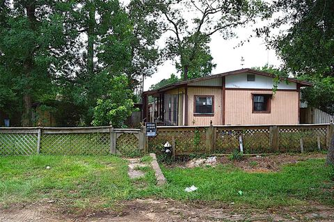 Photo of 16673 E Ivanhoe, Montgomery, TX 77316 (MLS # 85568277)
