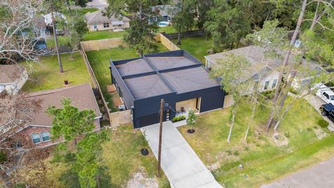 A home in Conroe