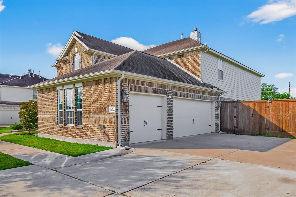 8106 Cullen Estates Drive