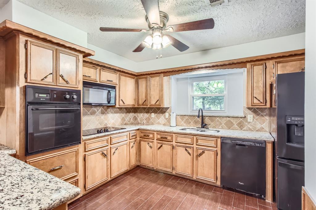 19443 Trailwood, Magnolia, Texas image 10