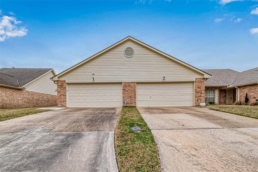 3013 Flower Field Lane #1, Pearland, Texas image 3