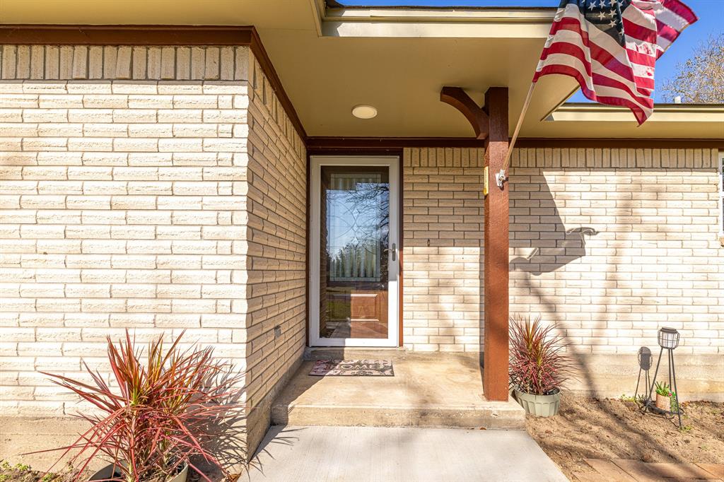 83 Fairway Drive, Hilltop Lakes, Texas image 2