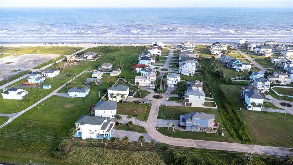 4010 Mutiny Court, Galveston, Texas image 2