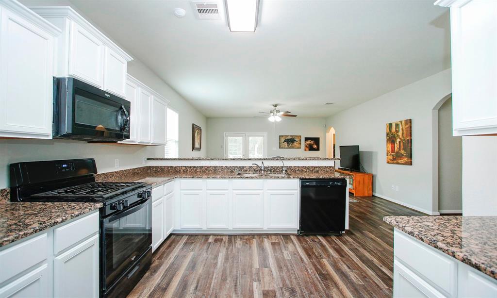 7550 Fettle Lane, Conroe, Texas image 14