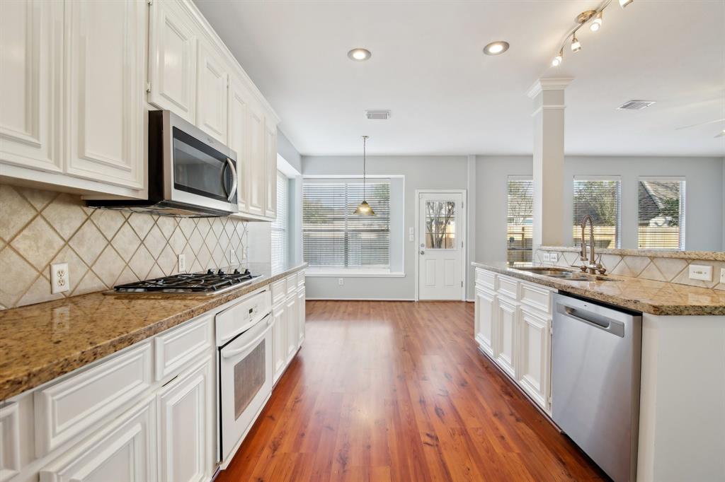16210 Broken Timber Circle Cir, Houston, Texas image 3