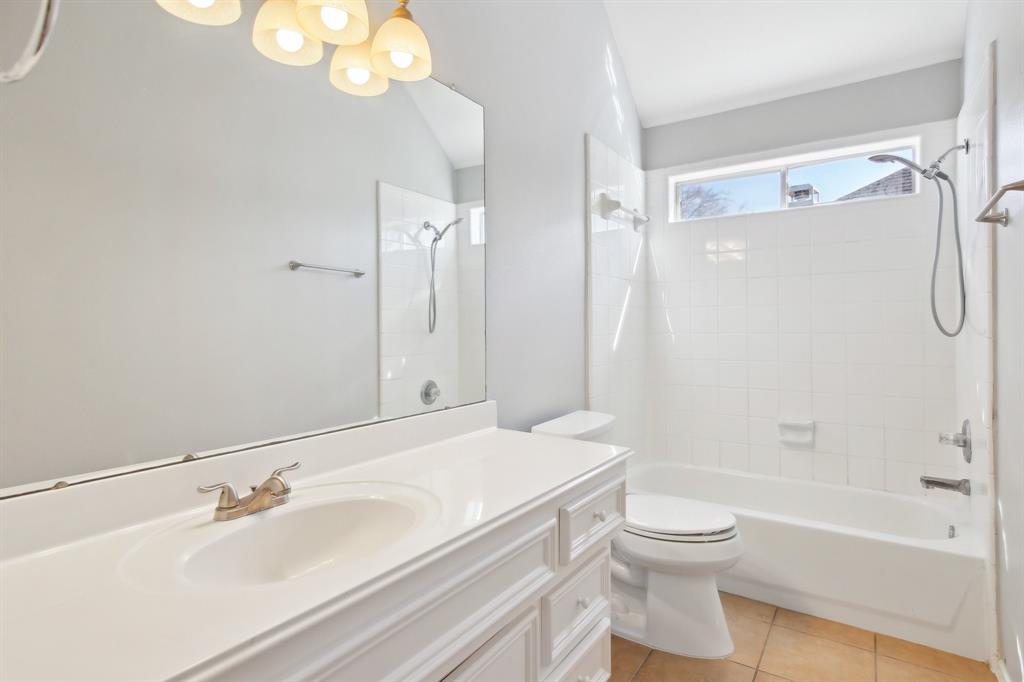 16210 Broken Timber Circle Cir, Houston, Texas image 24