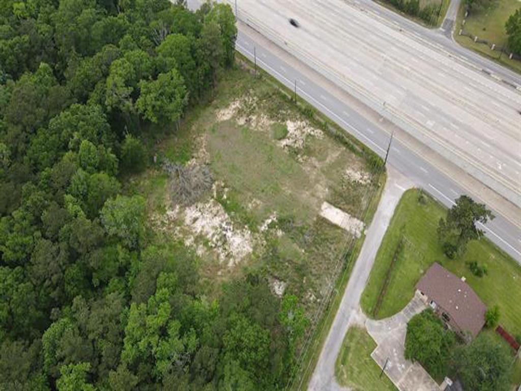 Sierra, Vidor, Texas image 3