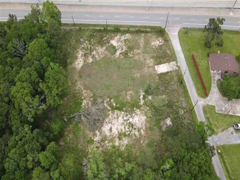 Sierra, Vidor, Texas image 14