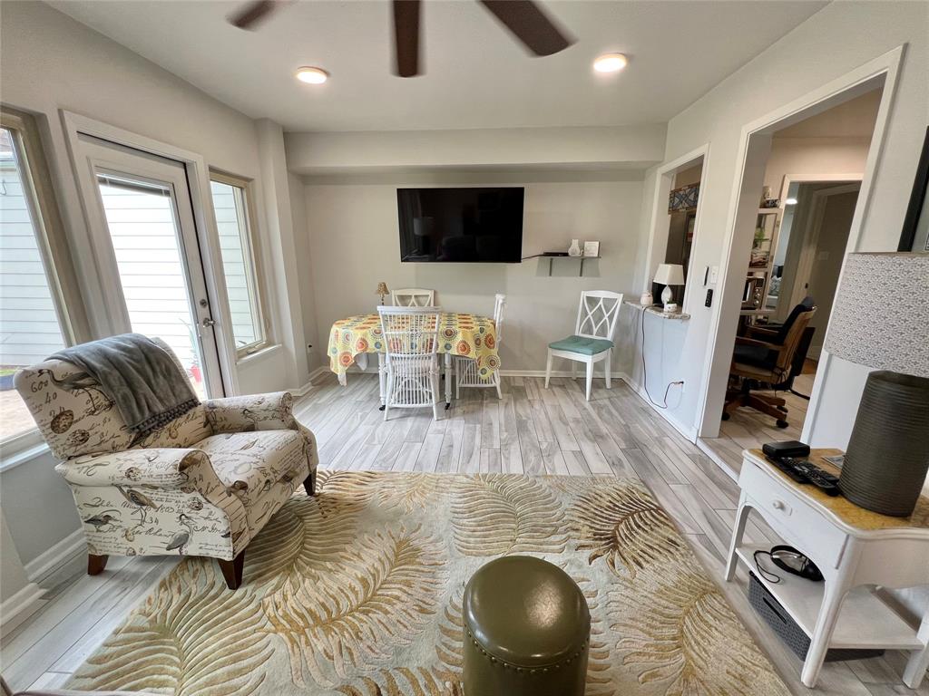 1400 Lawn Drive, Angleton, Texas image 12