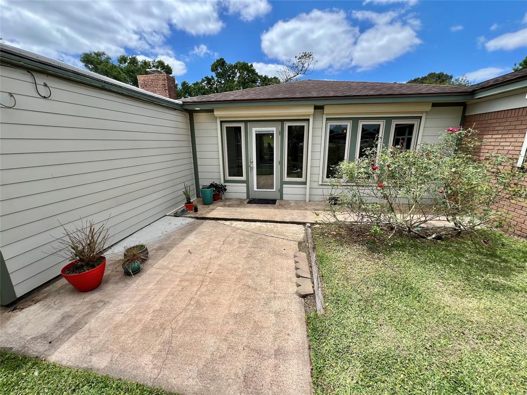 1400 Lawn Drive, Angleton, Texas image 26
