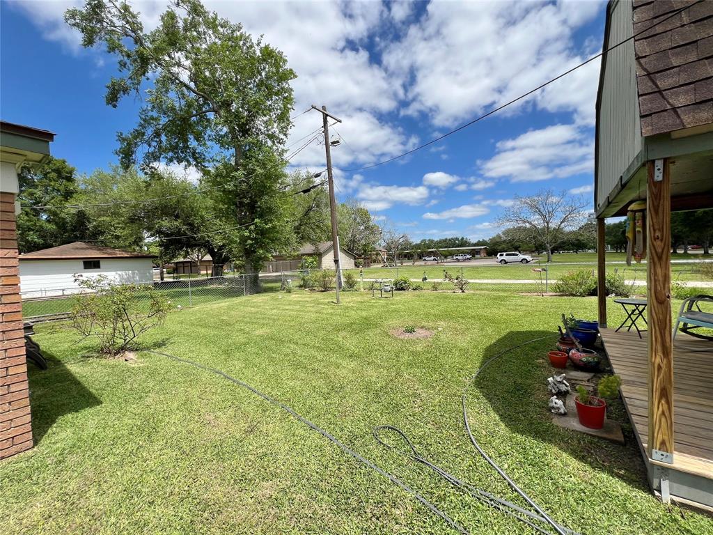 1400 Lawn Drive, Angleton, Texas image 29