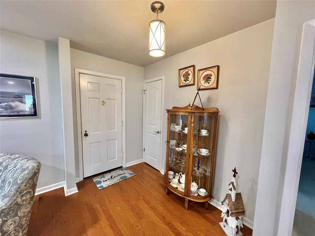 1400 Lawn Drive, Angleton, Texas image 3