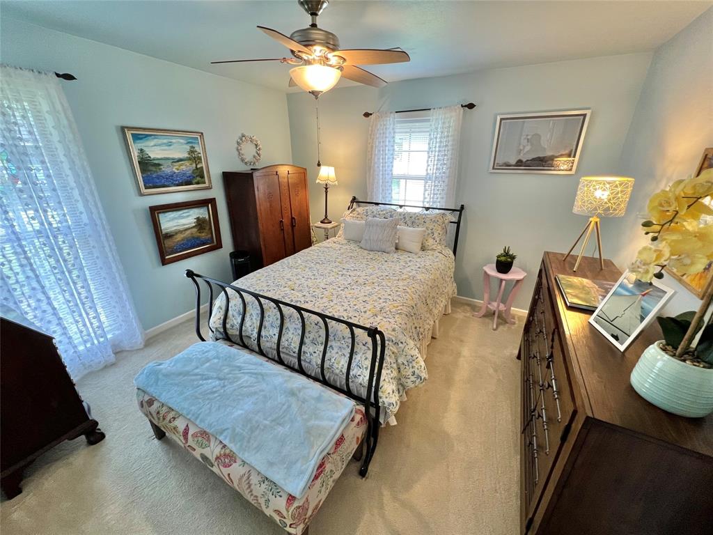 1400 Lawn Drive, Angleton, Texas image 20