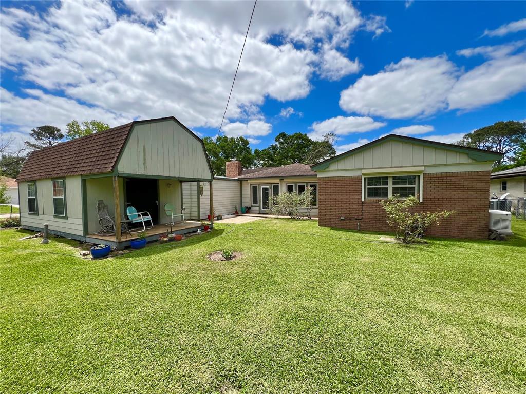 1400 Lawn Drive, Angleton, Texas image 28