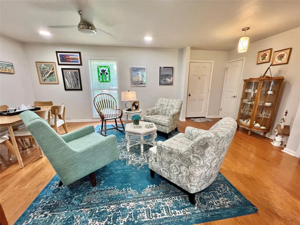 1400 Lawn Drive, Angleton, Texas image 5