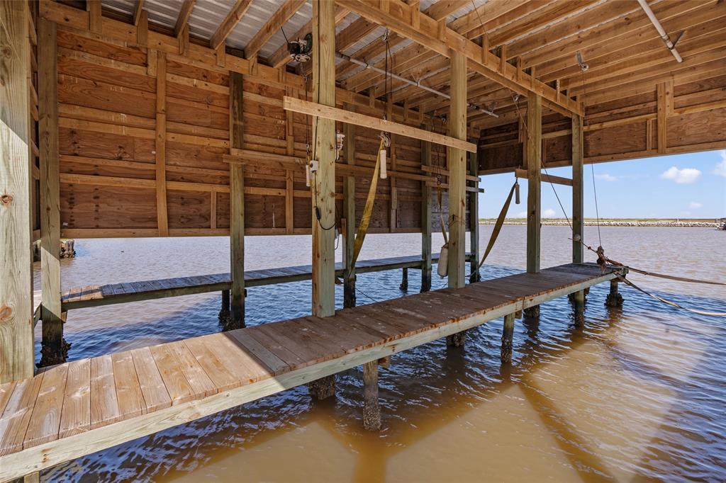 651 County Road 230, Sargent, Texas image 17
