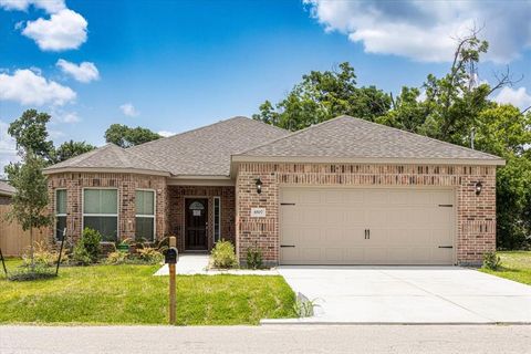 Photo of 6507 Radcliffe Street, Houston, TX 77091 (MLS # 23728027) Photo of 6507 Radcliffe Street, Houston, TX 77091 (MLS # 23728027)