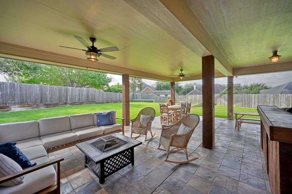 304 Whispering Oak Circle, Brenham, Texas image 26