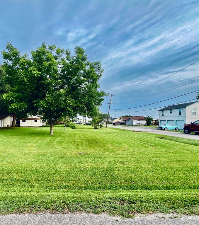 504 Boston, Nederland, Texas image 5