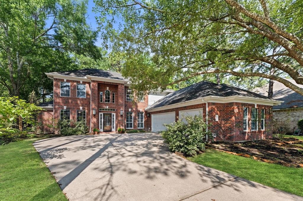 83 Pleasant Bend Bnd, The Woodlands, Texas image 2