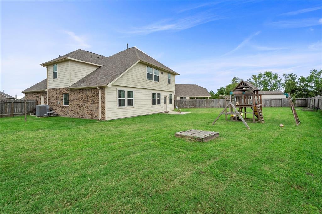 107 San Jacinto Drive, Baytown, Texas image 31