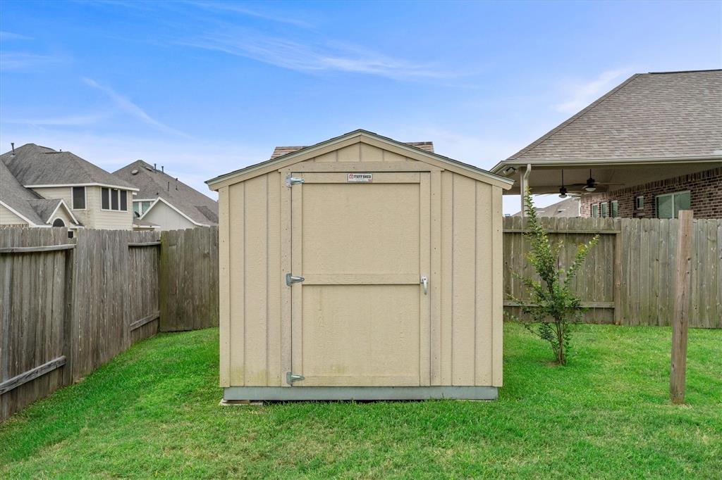 107 San Jacinto Drive, Baytown, Texas image 30