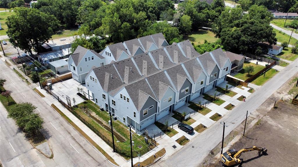 6139 W Montgomery Road