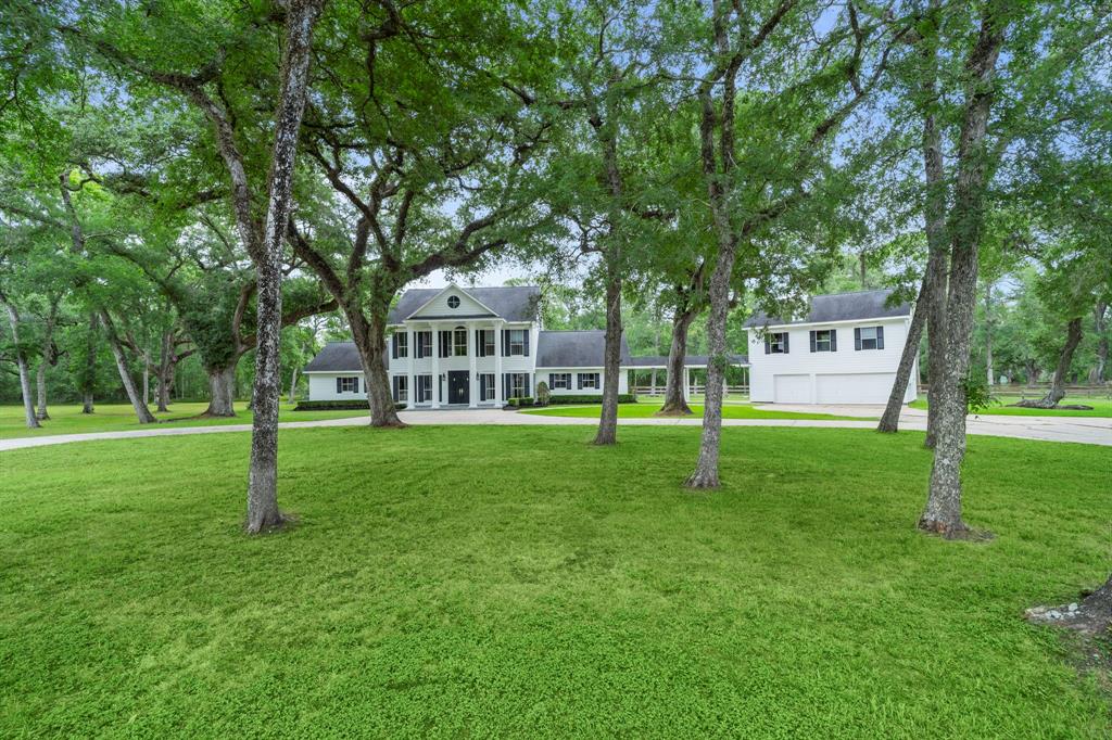 13451 E Brazos Bend Drive, Needville, Texas image 3