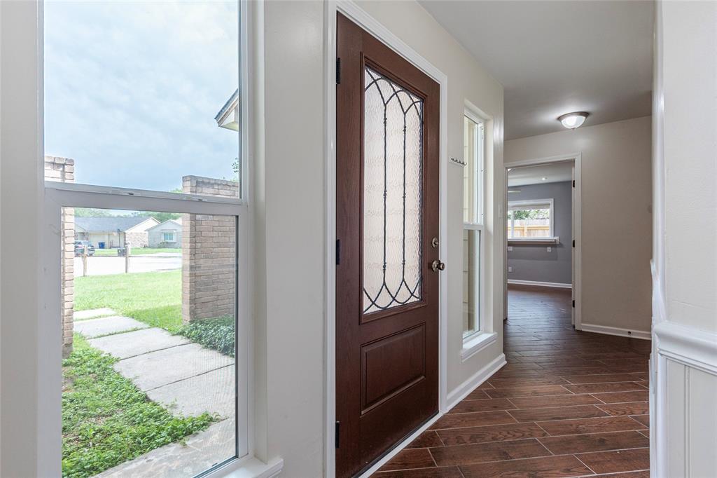 2782 Spring Moss Drive, League City, Texas image 6