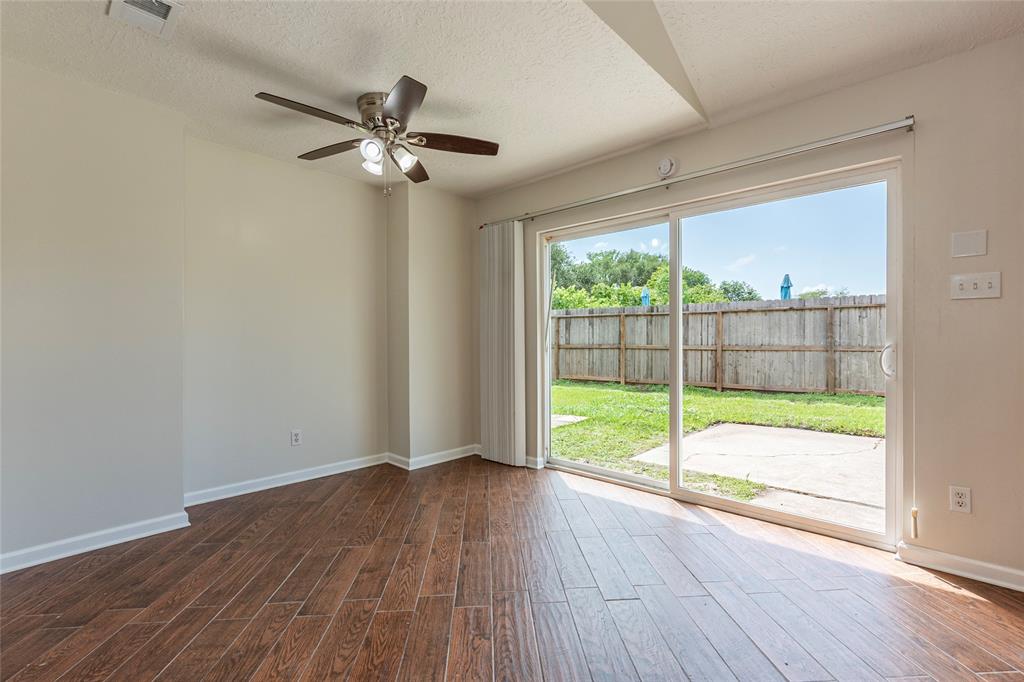 2782 Spring Moss Drive, League City, Texas image 14